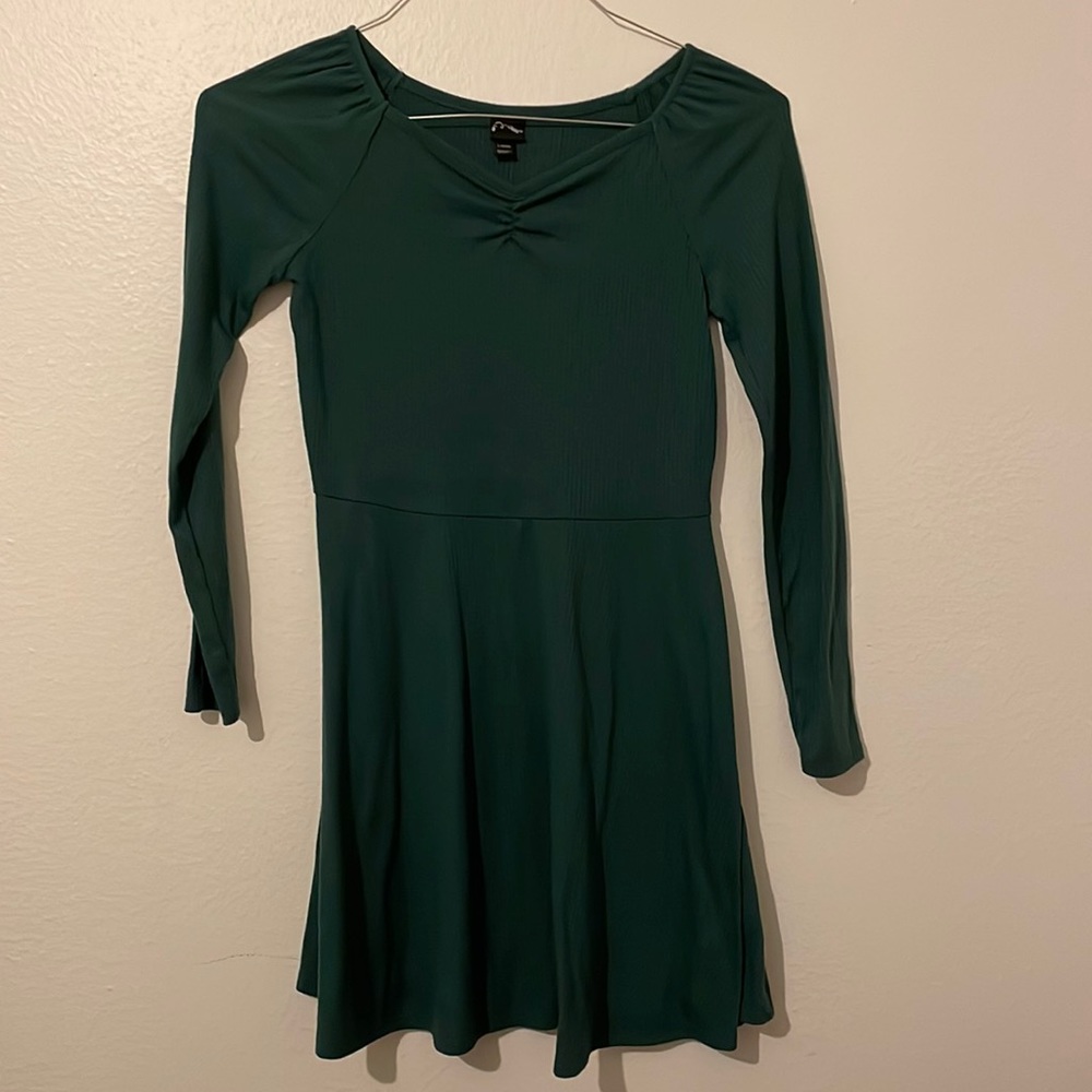 Art Class Green Long Sleeved Dress Sz L (10/12)